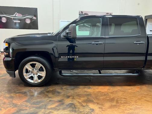 2018 Chevrolet Silverado 1500 Custom