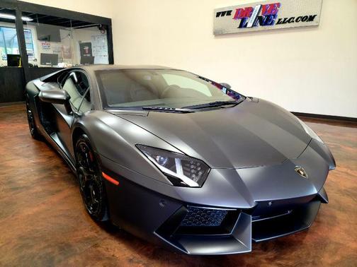 Photo 1 of 4 of 2012 Lamborghini Aventador LP700-4