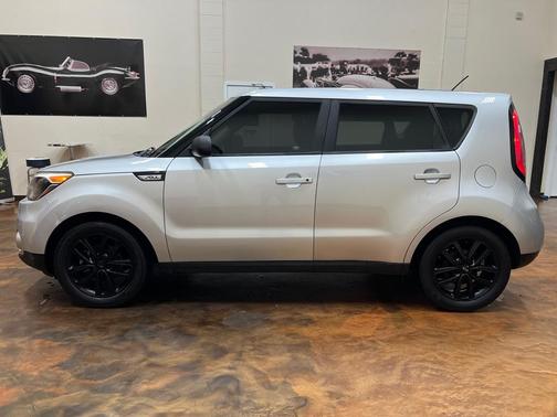 2019 Kia Soul +
