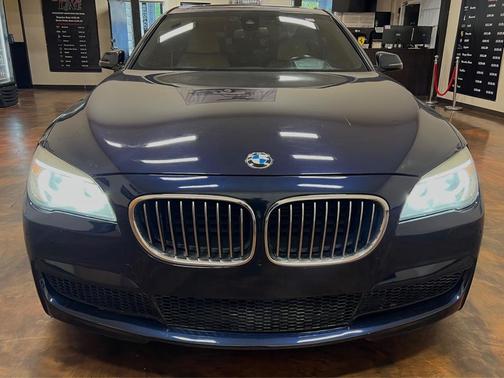 2014 BMW 750 i xDrive