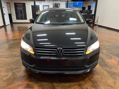 2014 Volkswagen Passat SE