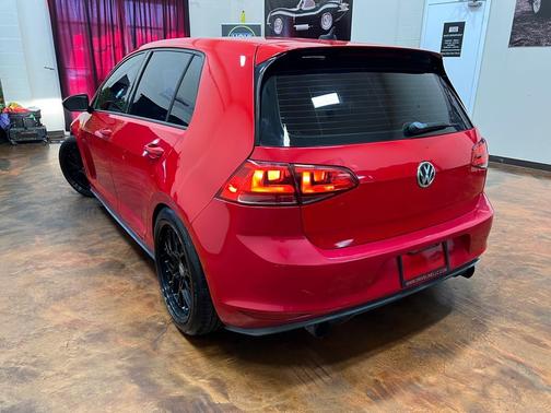 2016 Volkswagen Golf GTI 2.0T S 4-Door
