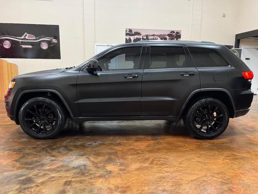 2019 Jeep Grand Cherokee Laredo
