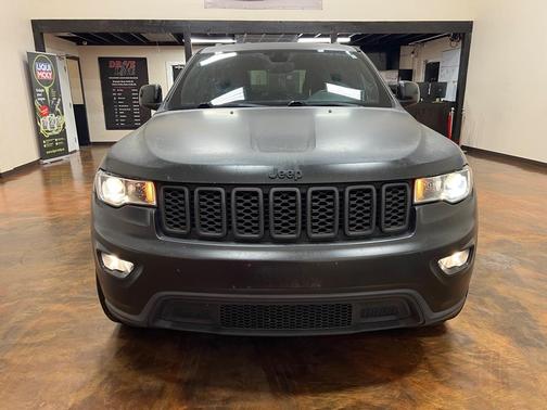 2019 Jeep Grand Cherokee Laredo