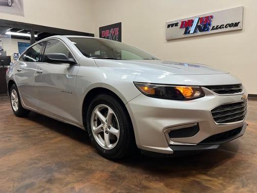 Silver Ice Metallic 2018 Chevrolet Malibu 1LS