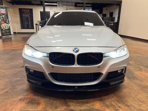 2017 BMW 330 i
