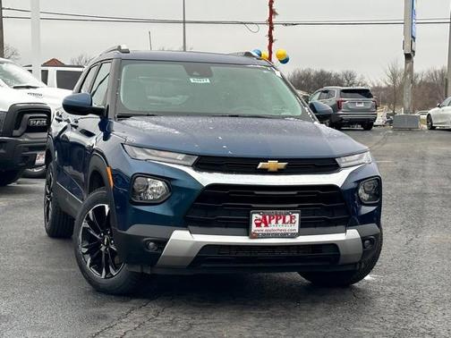 Photo 4 of 34 of 2021 Chevrolet Trailblazer LT