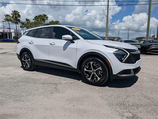 2024 Kia Sportage EX