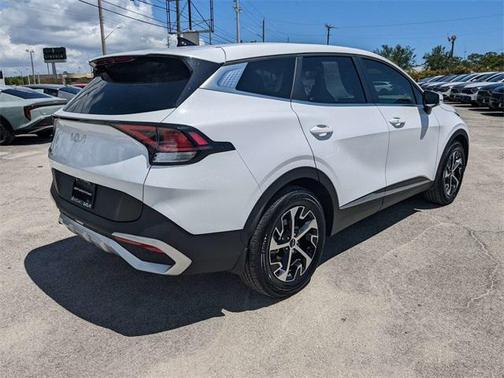2024 Kia Sportage EX