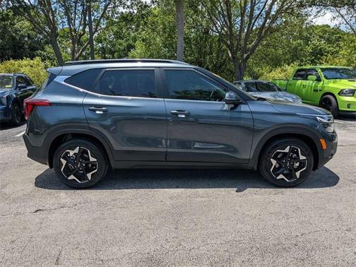 2024 Kia Seltos EX