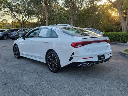2022 Kia K5 GT-Line