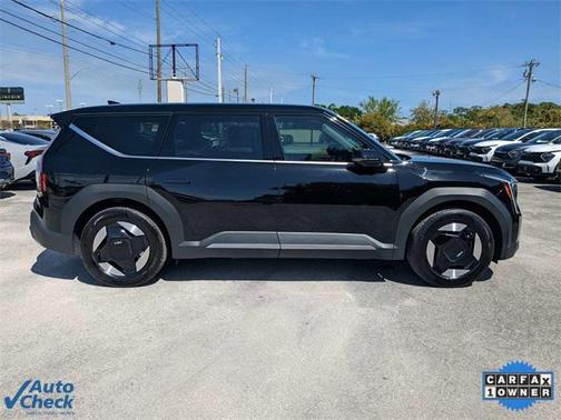 2024 Kia EV9 Light Short Range