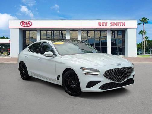 White 2022 Genesis G70 2.0T RWD