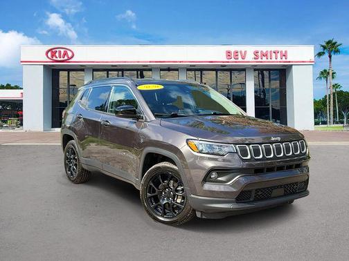 Granite Crystal Metallic Clearcoat 2022 Jeep Compass Latitude Lux