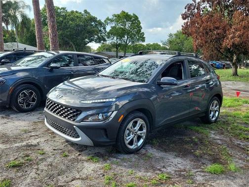 2023 Hyundai KONA SEL