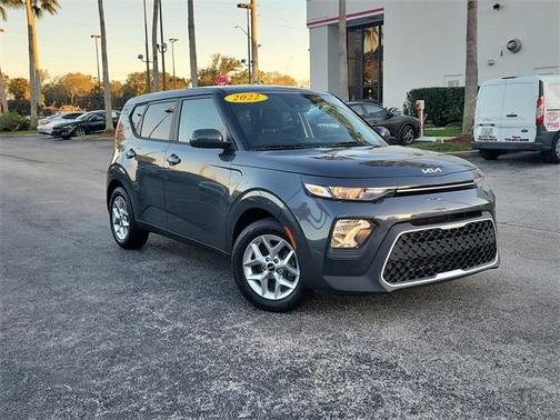 2022 Kia Soul LX