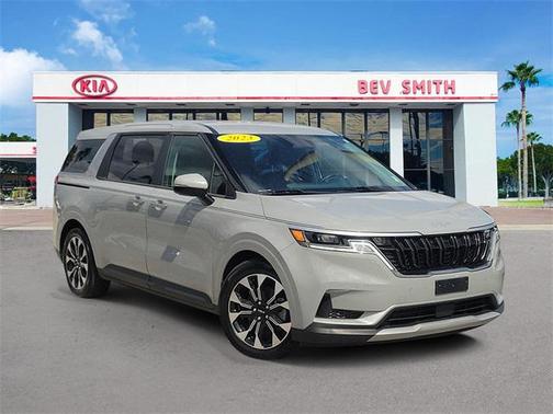 2023 Kia Carnival EX