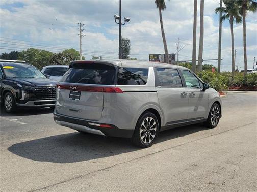 2023 Kia Carnival EX