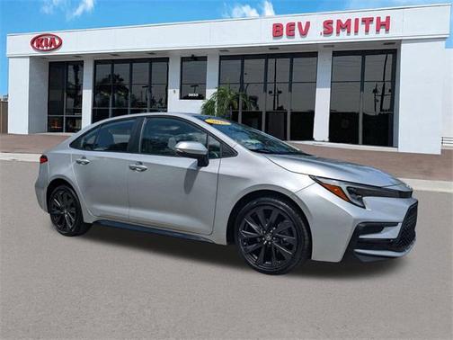 2023 Toyota Corolla SE