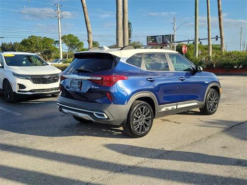 2022 Kia Seltos Nightfall