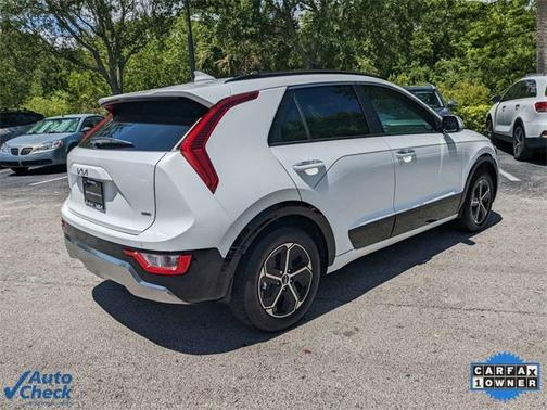 2025 Kia Niro SX