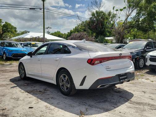 Glacial White Pearl 2021 Kia K5 LX