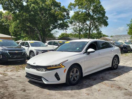 Glacial White Pearl 2021 Kia K5 LX