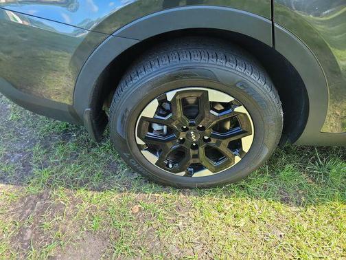 Grey 2024 Kia Sorento S
