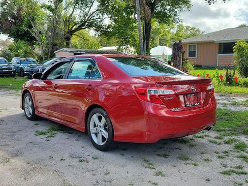 Barcelona Red Metallic 2012 Toyota Camry SE