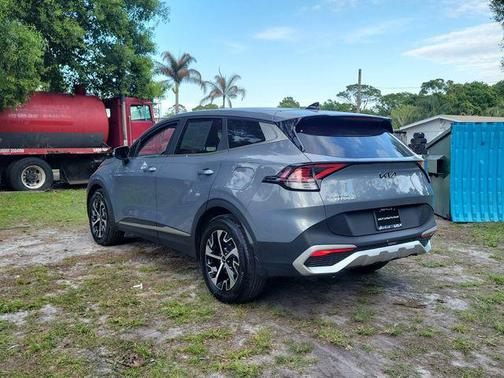 2025 Kia Sportage EX