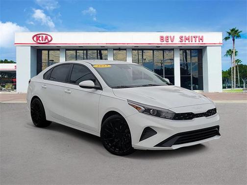 2023 Kia Forte LX