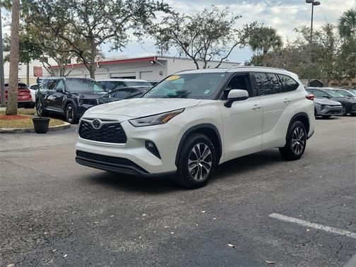 2020 Toyota Highlander XLE