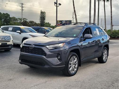 2025 Toyota RAV4 XLE Premium