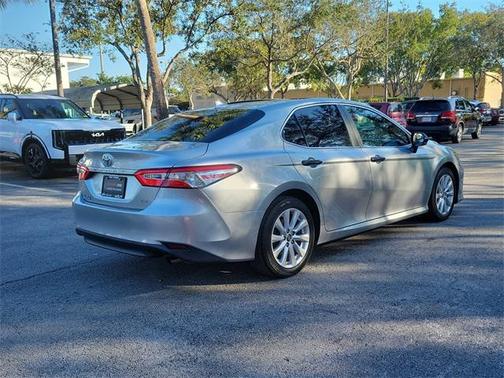2020 Toyota Camry LE