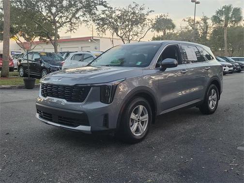 2025 Kia Sorento LX