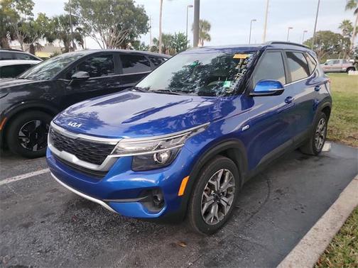 2023 Kia Seltos EX