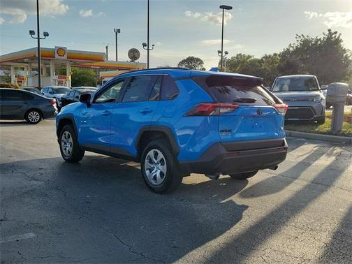 2021 Toyota RAV4 LE