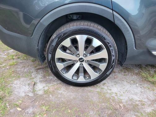 Gravity Gray 2022 Kia Telluride S