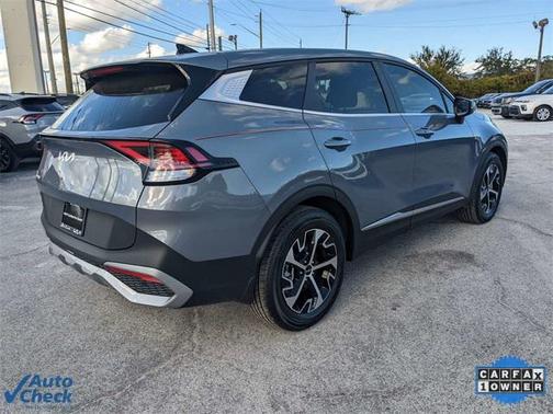 Silver 2023 Kia Sportage EX