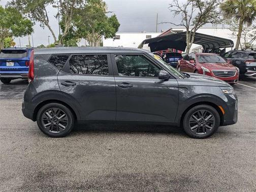 2022 Kia Soul EX