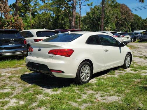 Snow White Pearl 2015 Kia Forte Koup EX