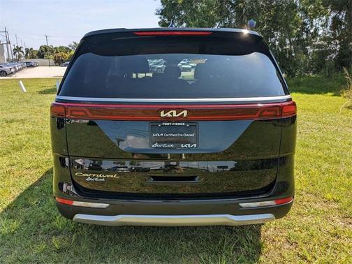 2022 Kia Carnival LXS
