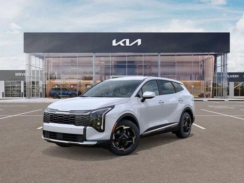 White Pearl 2026 Kia Sportage EX