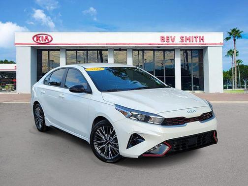Snow White Pearl 2022 Kia Forte GT-Line
