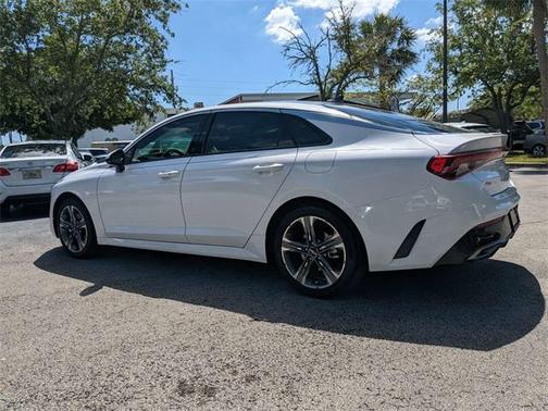 2022 Kia K5 EX