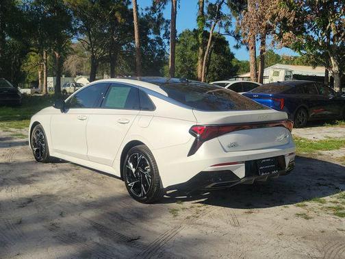 Snow White Pearl 2025 Kia K5 GT-Line