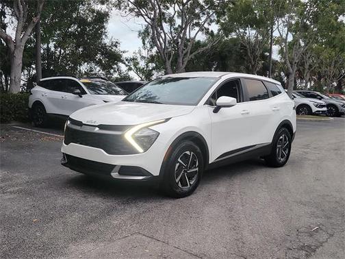 2023 Kia Sportage Hybrid LX