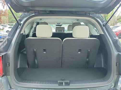 Grey 2024 Kia Sorento S