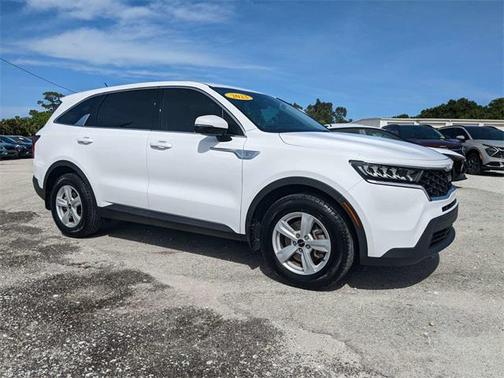 2023 Kia Sorento LX