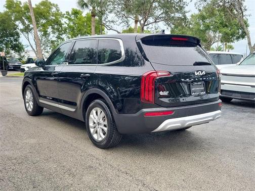 2022 Kia Telluride LX